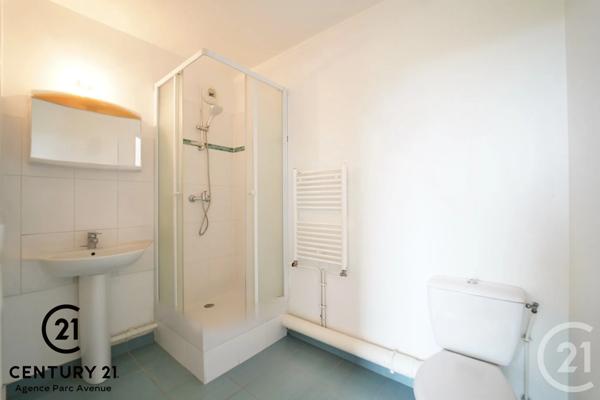 Appartement F2 à vendre  2 pièces - 36,78 m 2   BUSSY ST GEORGES  - 77