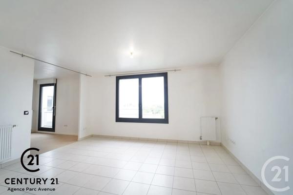 Appartement F2 à vendre  2 pièces - 36,78 m 2   BUSSY ST GEORGES  - 77