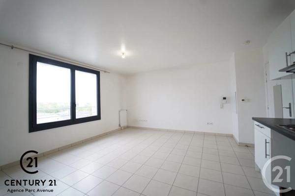 Appartement F2 à vendre  2 pièces - 36,78 m 2   BUSSY ST GEORGES  - 77