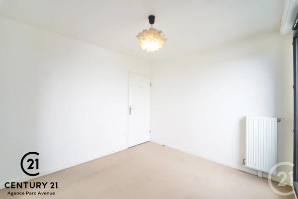 Appartement F2 à vendre  2 pièces - 36,78 m 2   BUSSY ST GEORGES  - 77
