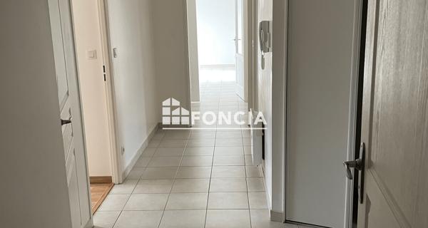 Location Appartement 4 pièces 85.25 m² - Dinan 22100