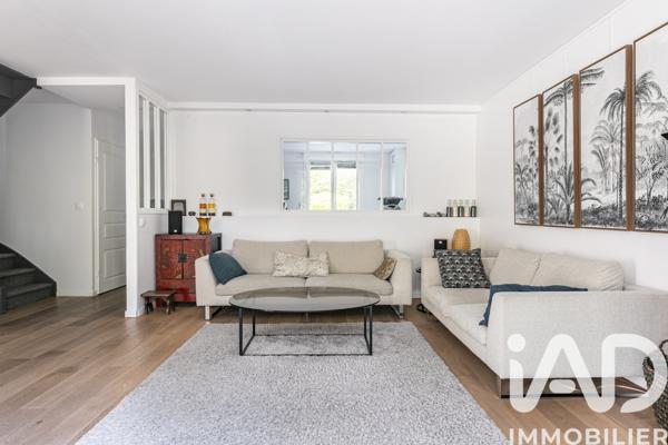 Maison à vendre 5 pièces 159 m² Garches