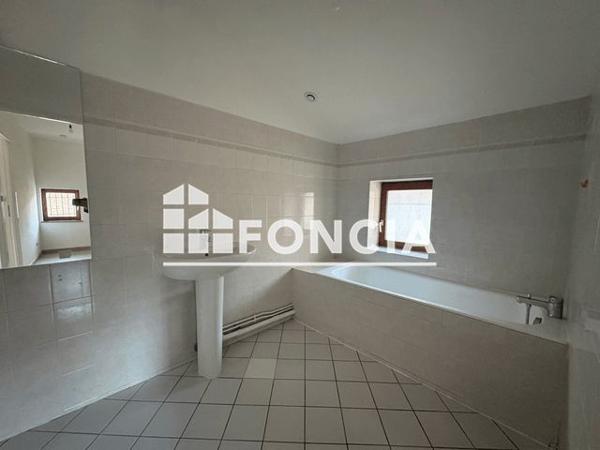 Location Appartement 3 pièces 81.67 m² - 1501 ROUTE DE GENEVE Beynost 01700