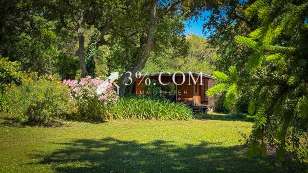 Villa
                                                                                                                                                                                                                                                                                                                        8 pièce(s)                                                                                                                                                                                                          4 chambre(s)                                                                                                                                                                                                          254  m²