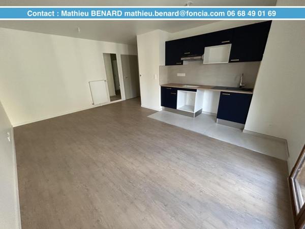 Location Appartement 2 pièces 49 m² - Caen 14000
