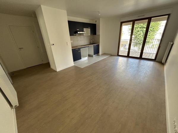 Location Appartement 2 pièces 49 m² - Caen 14000