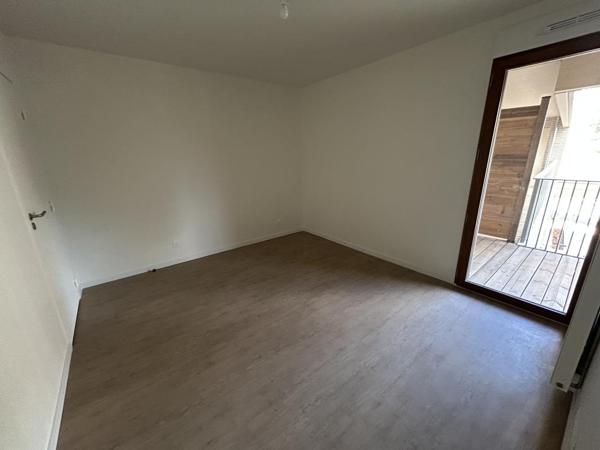 Location Appartement 2 pièces 49 m² - Caen 14000