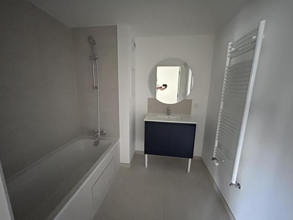 Location Appartement 2 pièces 49 m² - Caen 14000