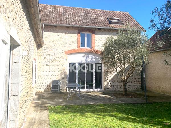 Charmante maison béarnaise ouverte sur grange rénovée