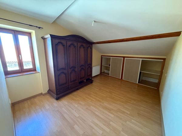 Maison Bard 5 pièce(s) 13.6 m2