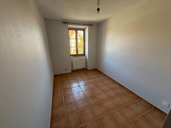 Maison Bard 5 pièce(s) 13.6 m2