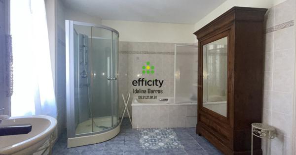 Maison
         4 pièces
        - 92 m²
