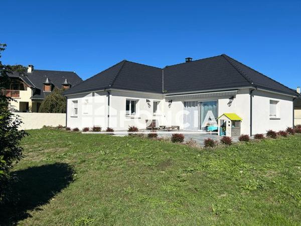 Location Maison 5 pièces 125.7 m² - 1 RUE JEANNE D'ALBRET Oloron Ste Marie 64400