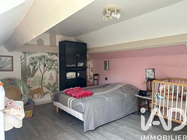 Maison à vendre 7 pièces 136 m² Saint-Gervais-en-Belin