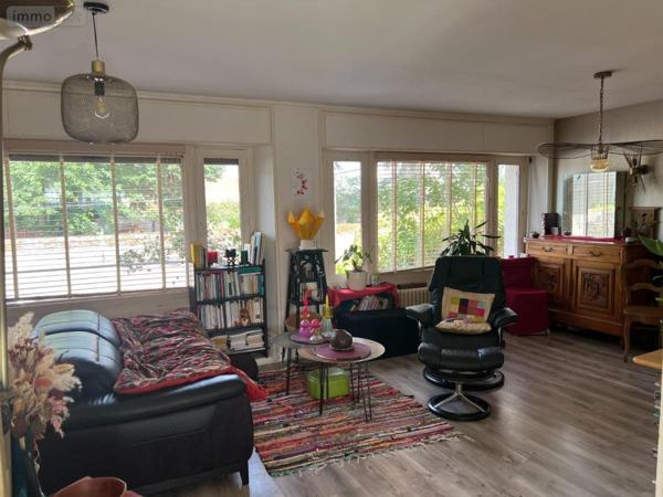 Maison à vendre à Guingamp dans les Côtes-d'Armor (22200), ref : 22064-1126