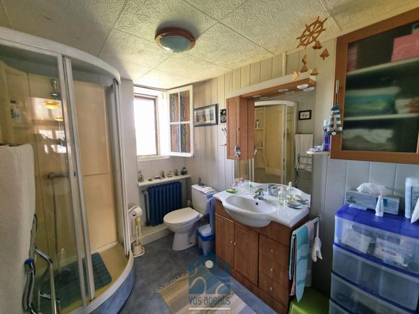 Maison 4 pièces 100m2 avec dépendance, cours et jardin à Arlanc.