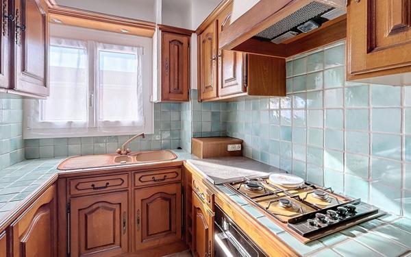 Appartement à vendre    4 pièces • 64,28 m2 Saint-Raphaël