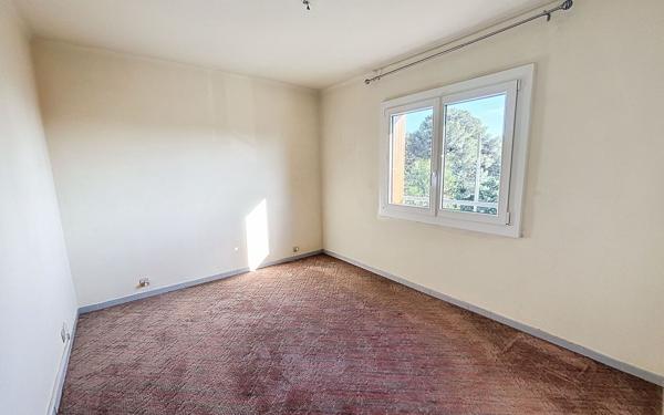 Appartement à vendre    4 pièces • 64,28 m2 Saint-Raphaël