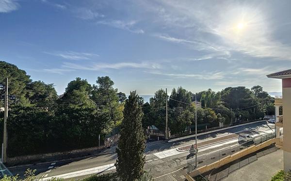 Appartement à vendre    4 pièces • 64,28 m2 Saint-Raphaël