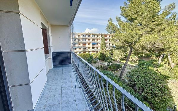 Appartement à vendre    4 pièces • 64,28 m2 Saint-Raphaël