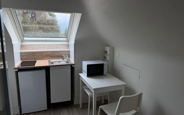 Appartement à louer    1 pièce •  Saint-Cyr-sur-Loire