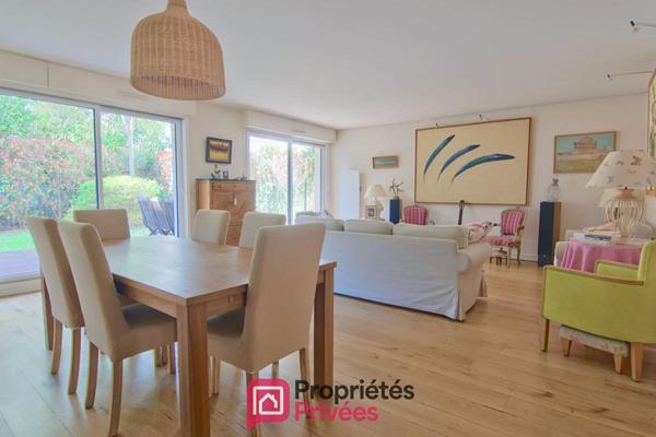 Appartement Boulogne Billancourt 5 pièce(s) 125 m2 Carrez + 121 m2 d'extérieur