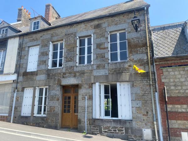 Maison de ville, 140 m², 4 chambres, centre ville Tinchebray
