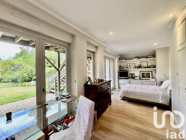 Maison à vendre 6 pièces 146 m² Louveciennes