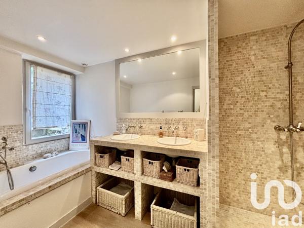 Maison à vendre 6 pièces 146 m² Louveciennes