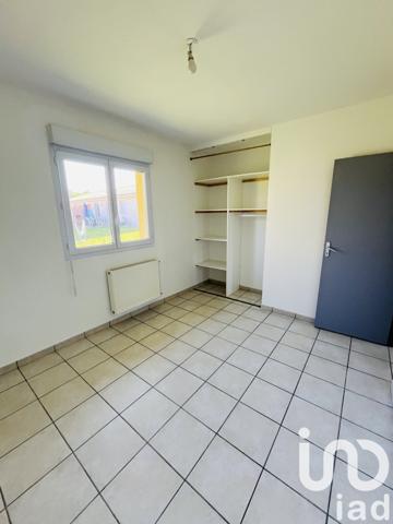 Maison 4 pièces de 85 m² à Sainte-Eulalie (33560)