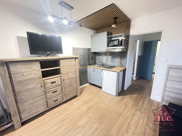 Studio. Résidence avec piscine. Cavalaire-sur-Mer (83240)