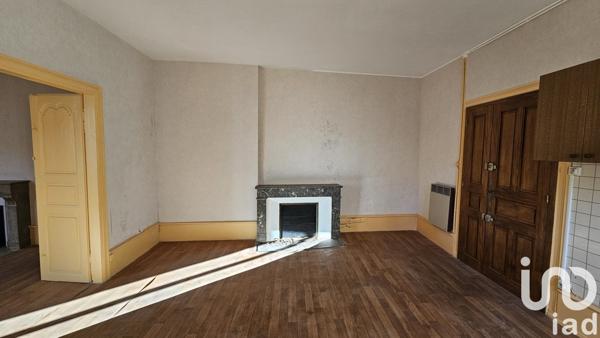 Appartement 2 pièces de 46 m² à Maurs (15600)
