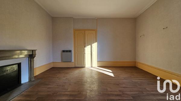 Appartement 2 pièces de 46 m² à Maurs (15600)