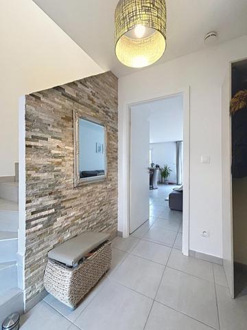 En exclusivité Maison mitoyenne 4 chambres