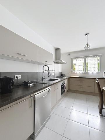 En exclusivité Maison mitoyenne 4 chambres