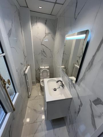 Bureaux à louer Paris 17 proche Arc de Triomphe dans immeuble haussmannien