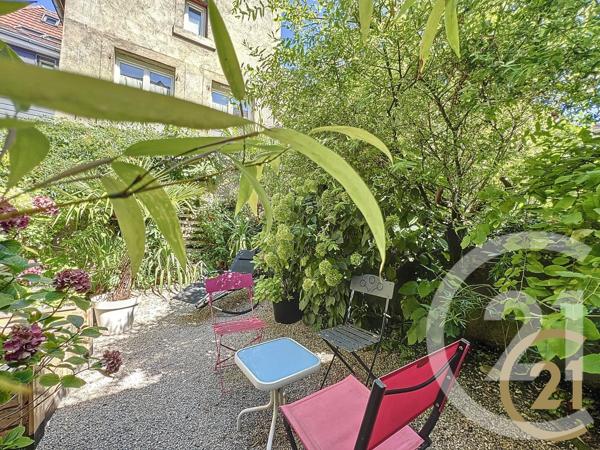 Appartement F4 à vendre  5 pièces - 100,50 m 2   MONTBELIARD  - 25