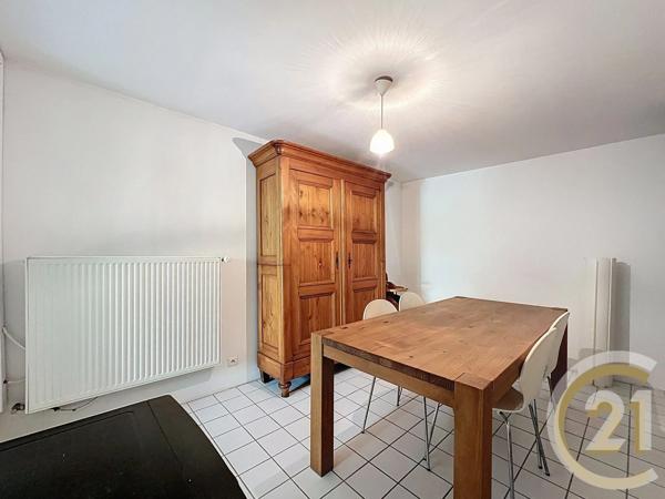 Appartement F4 à vendre  5 pièces - 100,50 m 2   MONTBELIARD  - 25