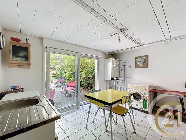 Appartement F4 à vendre  5 pièces - 100,50 m 2   MONTBELIARD  - 25