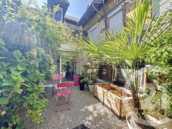 Appartement F4 à vendre  5 pièces - 100,50 m 2   MONTBELIARD  - 25