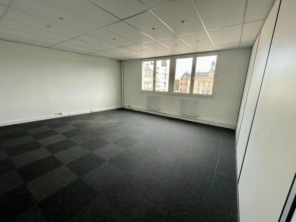 Bureaux à louer à ELBEUF 76500
