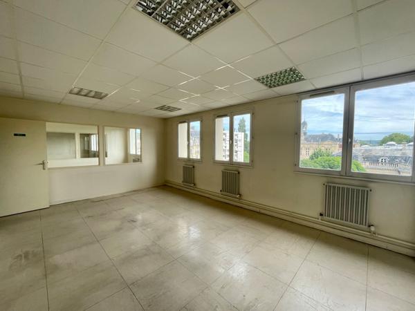 Bureaux à louer à ELBEUF 76500