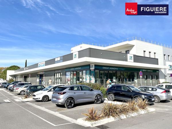 BUREAUX NEUFS À PERTUIS AVEC NOMBREUX PARKINGS