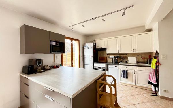 Maison à vendre    4 pièces •  Aix-en-Provence