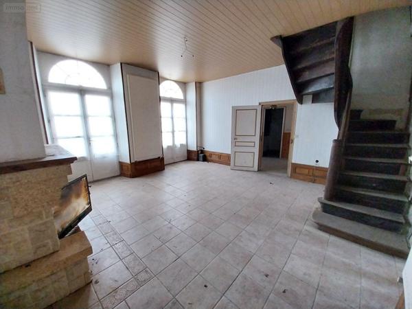 Maison à restaurer à vendre à Ernée en Mayenne (53500), ref : 35131-46