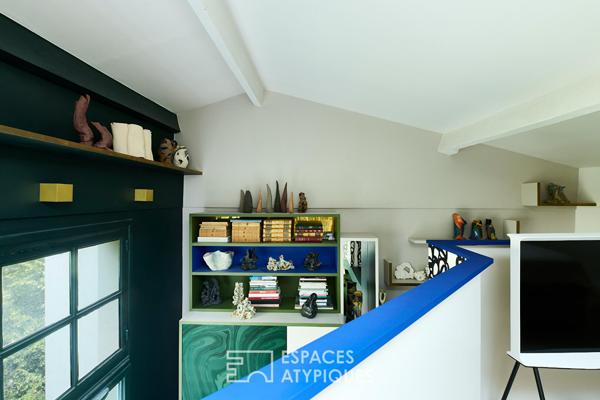 Atelier rénové en dernier étage avec balcon – Avenue Junot