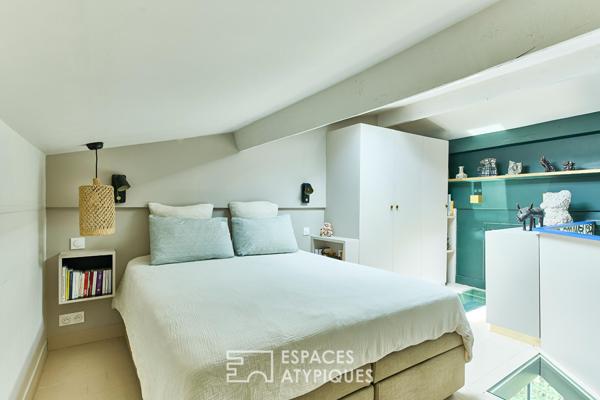 Atelier rénové en dernier étage avec balcon – Avenue Junot