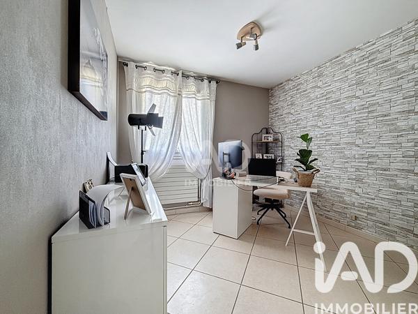 Maison à vendre 9 pièces 225 m² Pontault-Combault