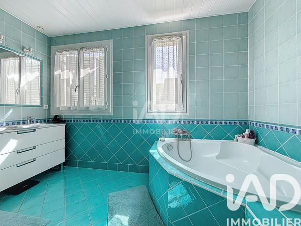 Maison à vendre 9 pièces 225 m² Pontault-Combault