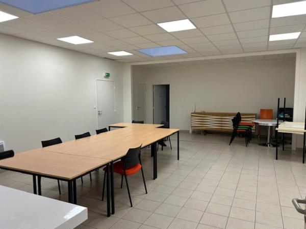 ENSEMBLE DE BUREAUX PERIPHERIE DE VICHY